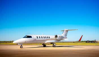 Bombardier Learjet 40
