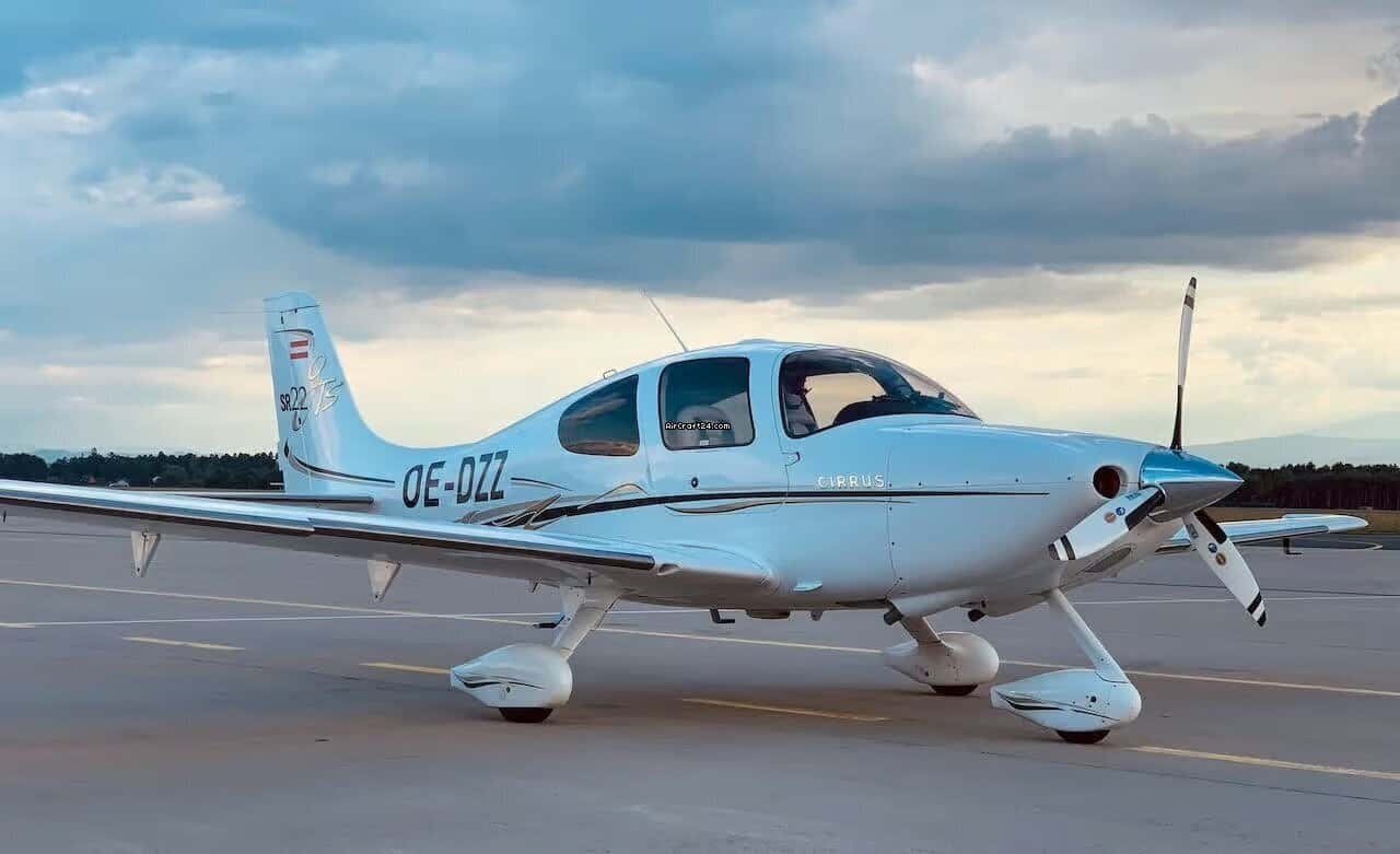 Cirrus SR22-G2-GTS