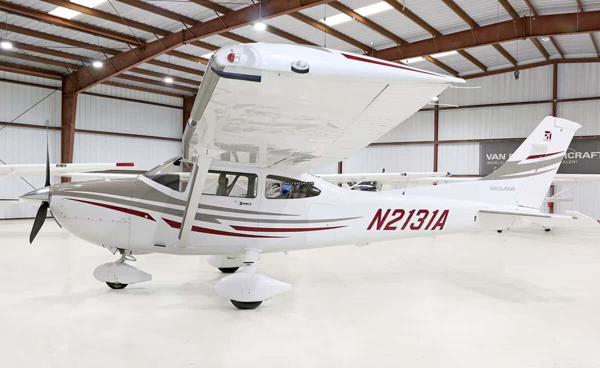 Cessna 182T