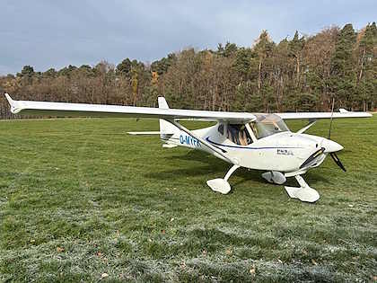 FK9 ELA mit ROTAX912 ULS 100PS und Schleppkupplung Zum Verkauf steht eine schöne FK9 ELA