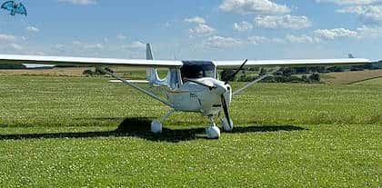 FK9ELA Biete meine wunderschöne FK9 ELA aus Privatbesitz zum Verkauf an. Das Flugzeug ist
