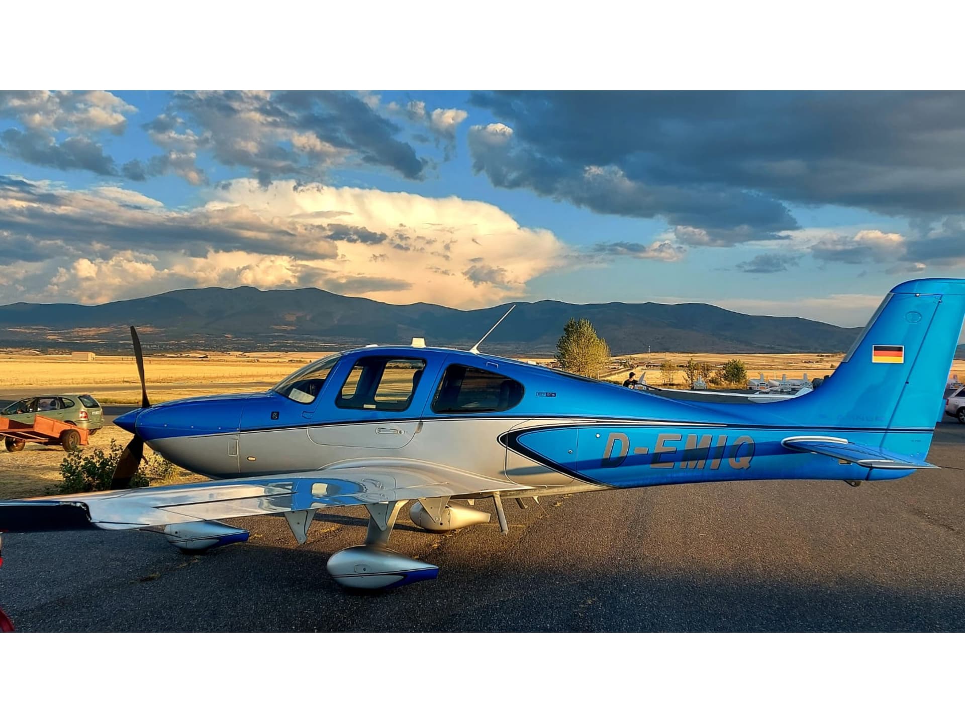 Cirrus SR22T
