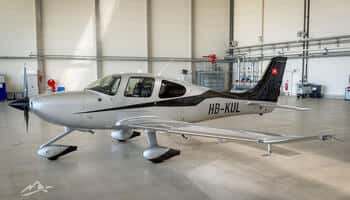 Cirrus SR22
