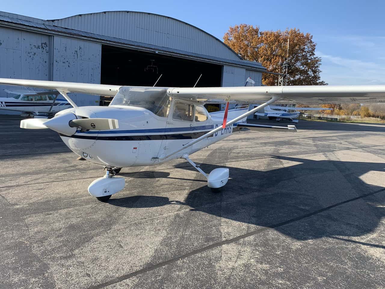 Cessna C 172 XP, 195 PS - 6 Zylinder