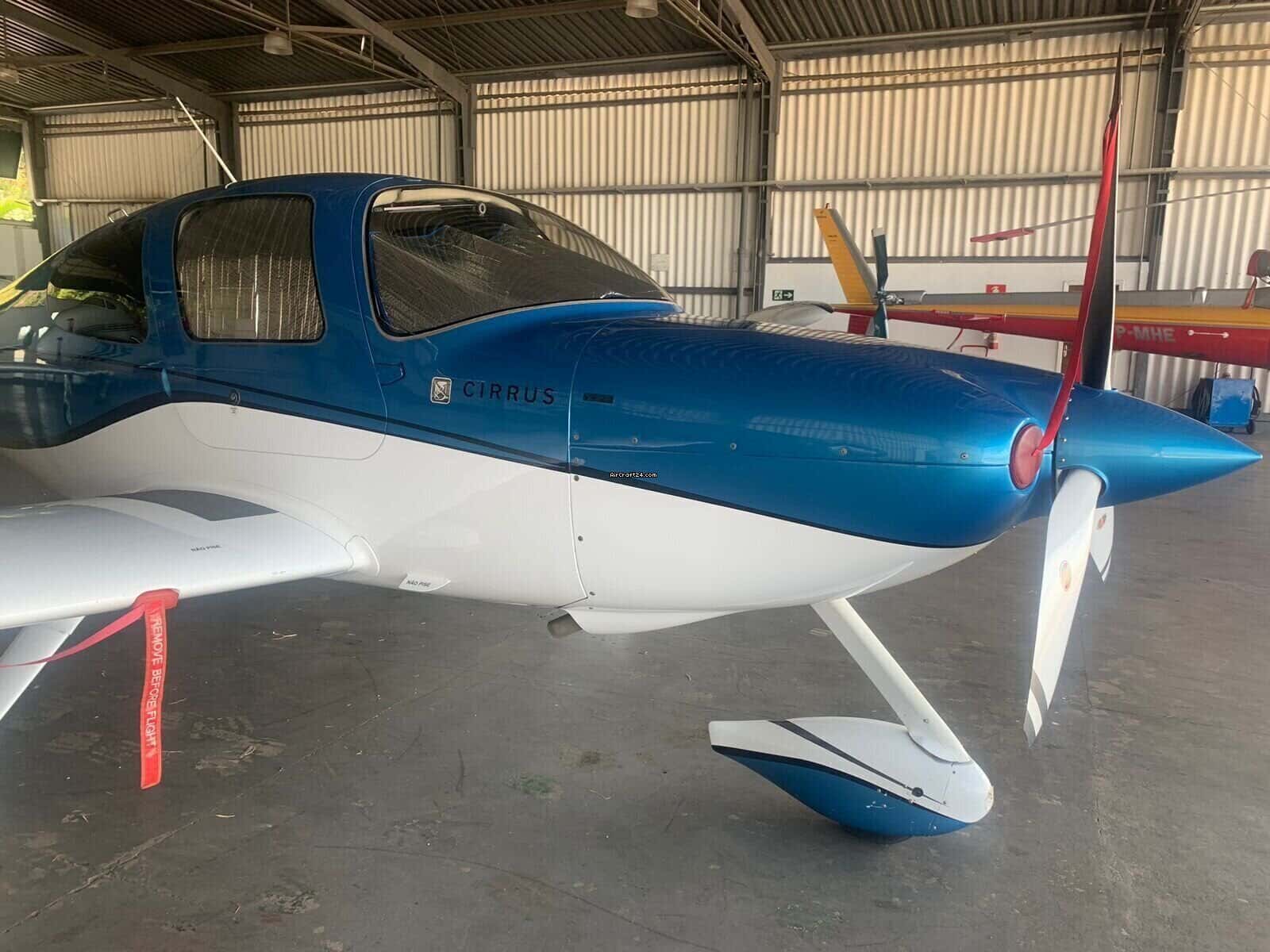 Cirrus SR22