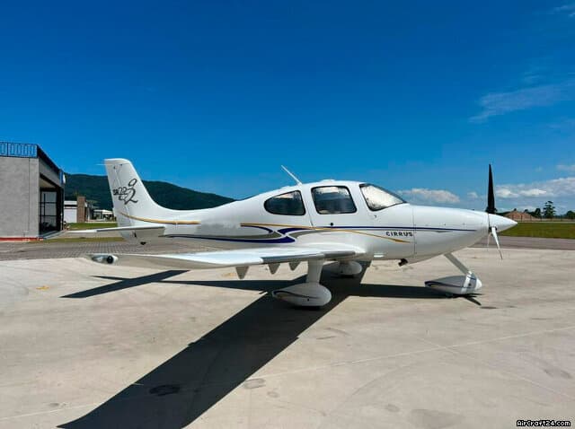 Cirrus SR22
