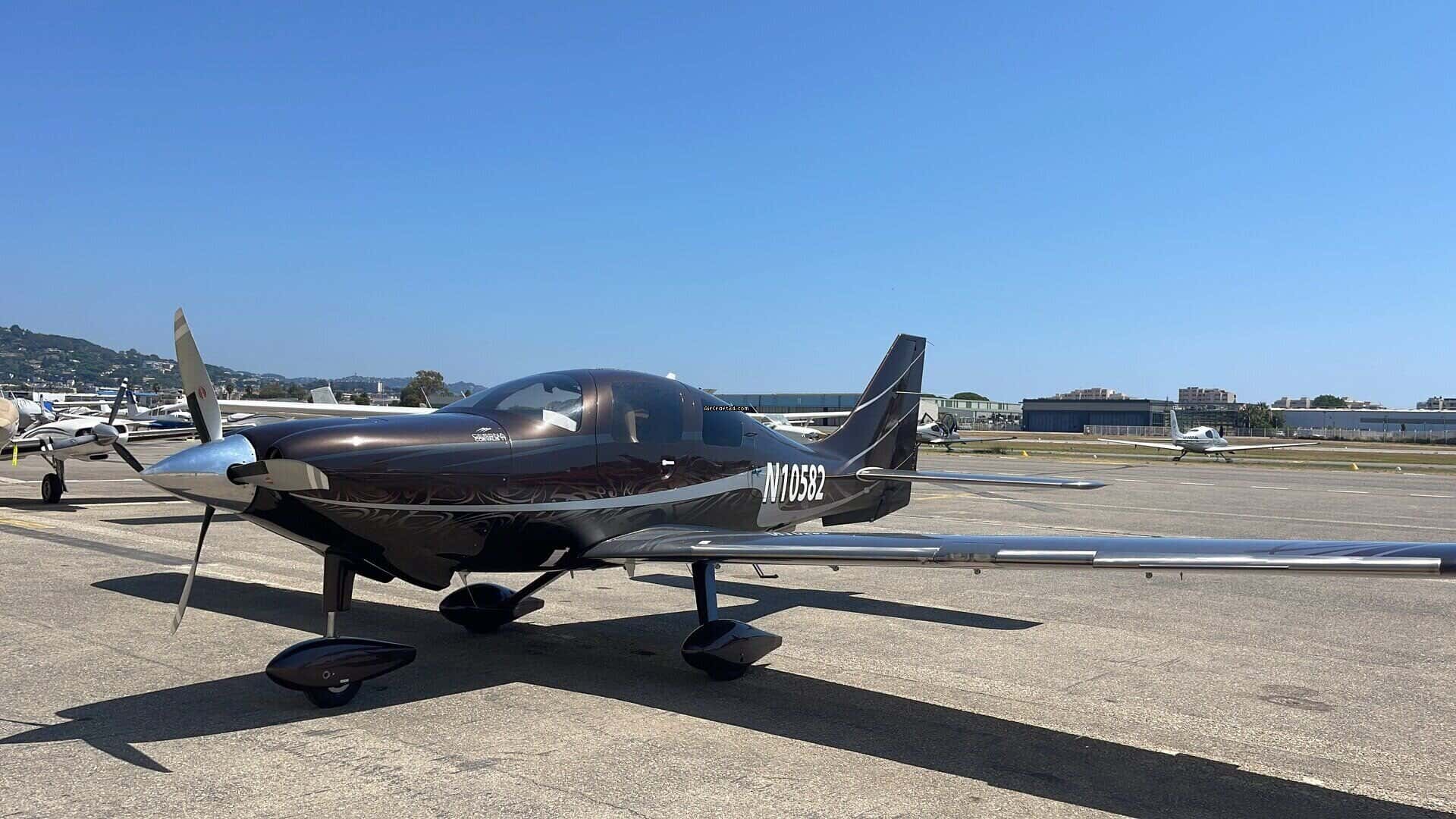 Cessna 400