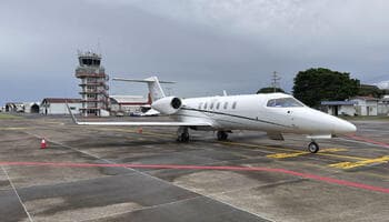 Bombardier Learjet 40