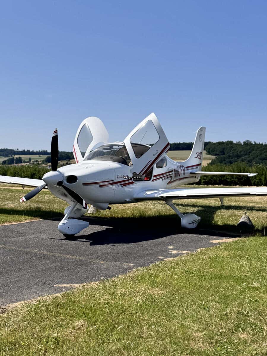Cirrus SR22
