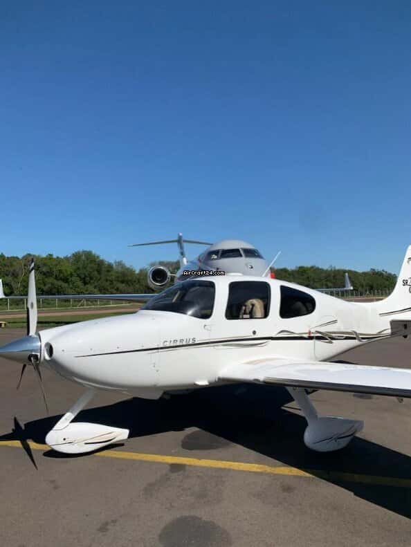 Cirrus SR22