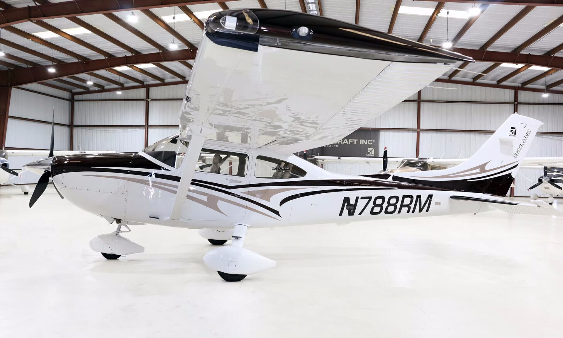 Cessna 182T