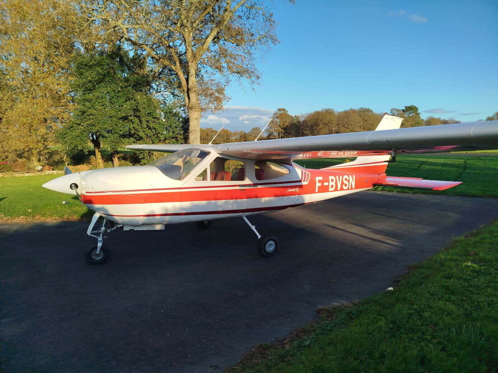 Cessna F-177-RG CARDINAL