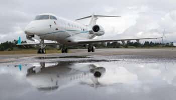 Bombardier Challenger 300
