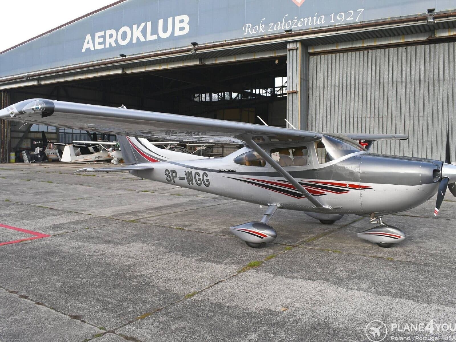 Cessna 182T