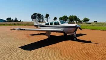 Beechcraft F33A Bonanza