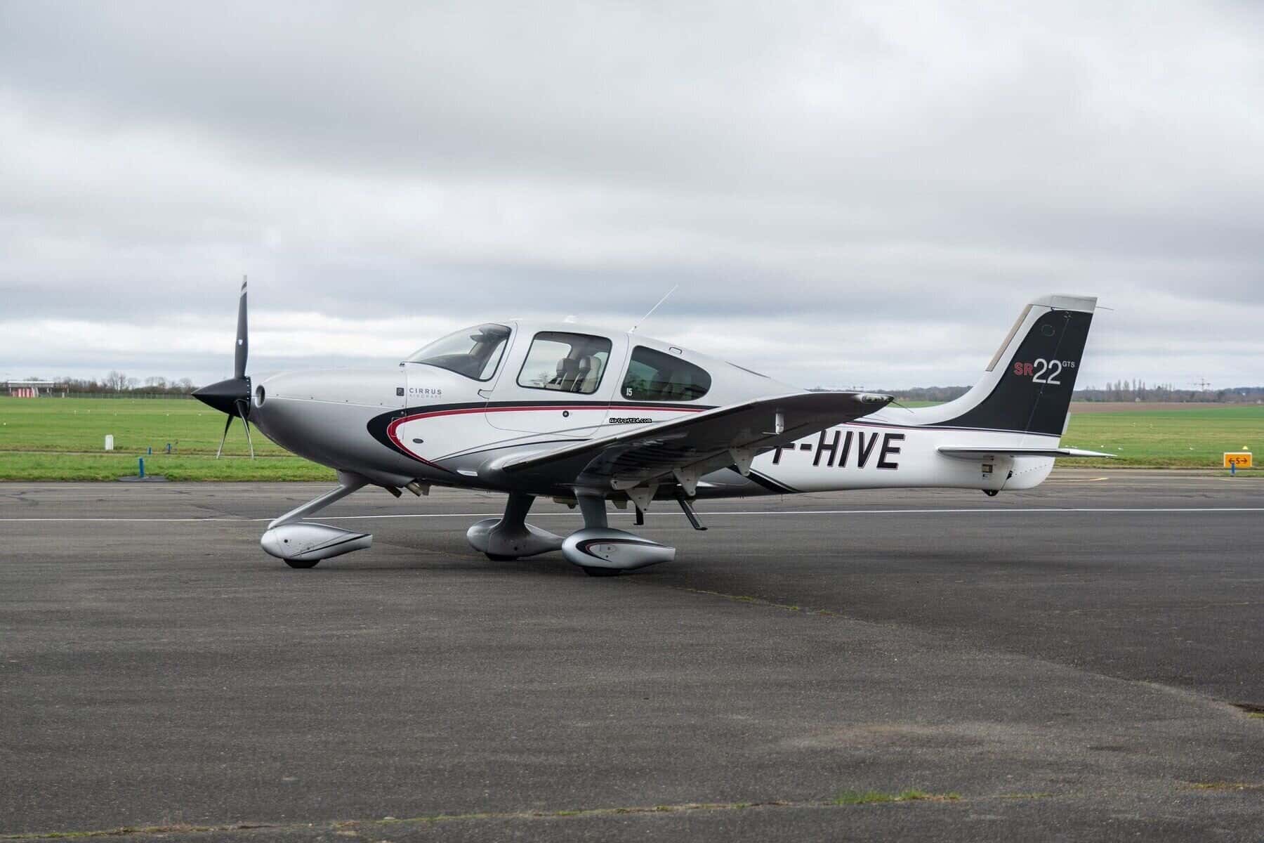 Cirrus SR22 GTS G5 PERSPECTIVE