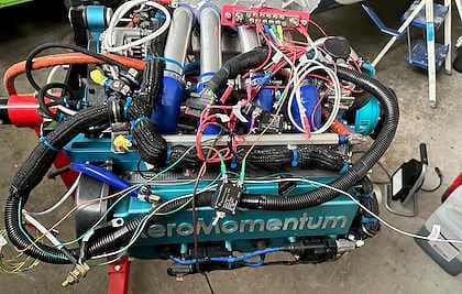 AEROMOMENTUM AM15H 131HP MOTOR MIT SENSENICH PROP Ich biete einen kompletten…