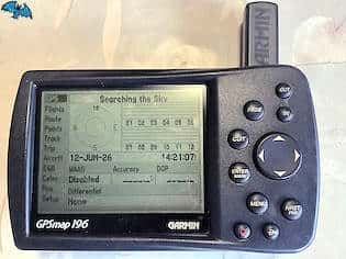 I want to sell my Garmin 196 GPS. Works perfectly. Includes: Garmin 196, - Image 1