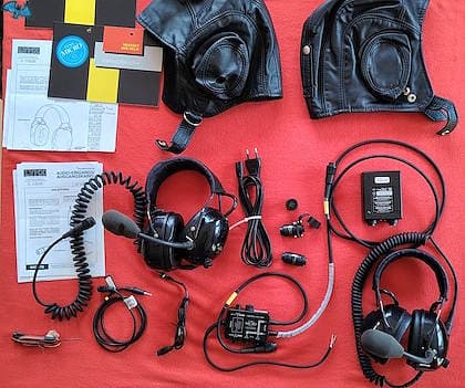 Komplette Lynx Headset Garnitur mit Intercom und Interface für das Funkgerät…