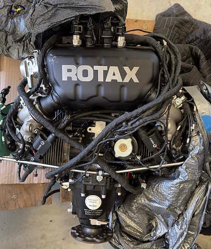 Rotax 912is with 800 hours from 2021 It has one broken screw that needs to be…