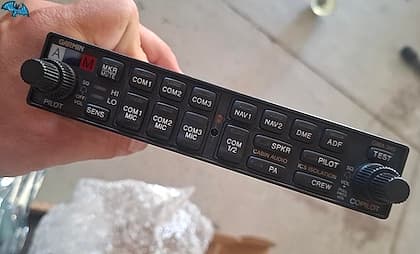 Garmin GMA 340 das Gerät ist komplett mit Einbaurahmen und Stecker, wurde vor…