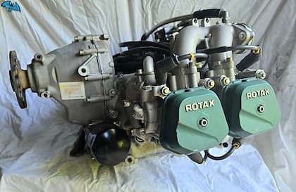 Rotax 912 ULS 100 PS Motor Baujahr 2014, komplett mit Vergasern, Zündmodulen…