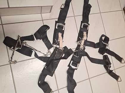 Abgelaufene Gurte aus Blanik