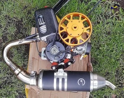 Motor Corsair N80 57 Stunden, Bj. 2023 Leicht nur 10.5 kg. Propeller 130cm…