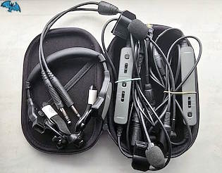 Ich verkaufe neue Bose Proflight 2 Kopfhörer mit zwei kompletten Kabel